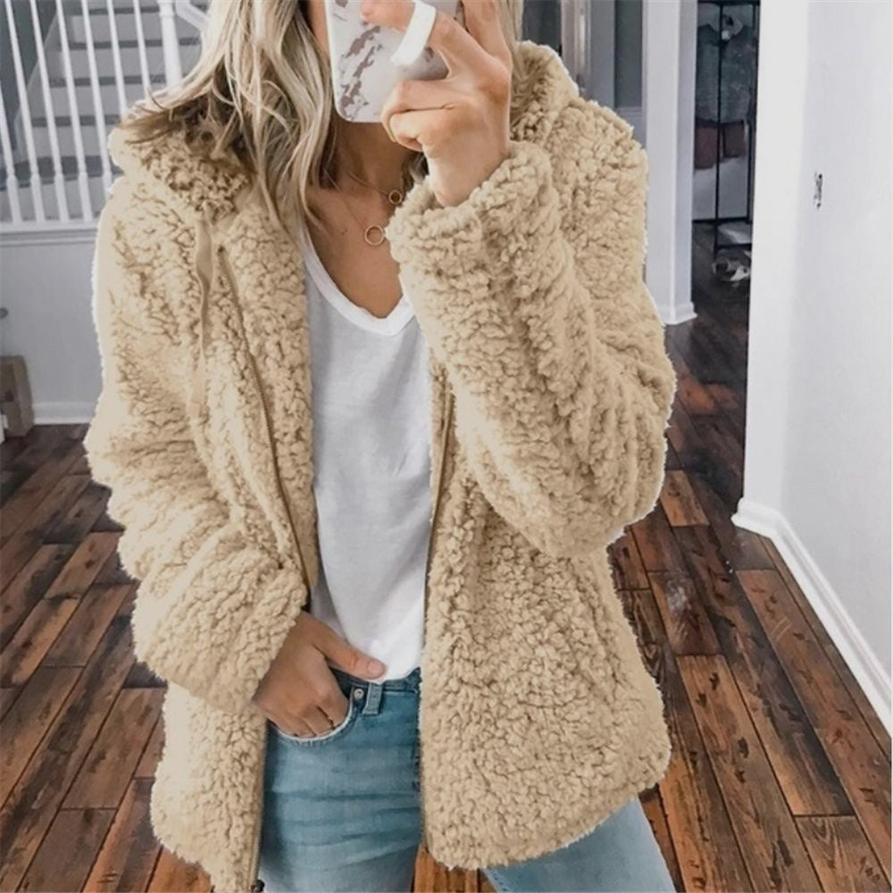 Celandine – Manta de blană teddy cu glugă