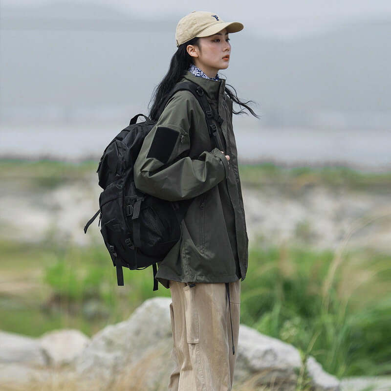 Lydia – Jachetă împotriva vântului și apei