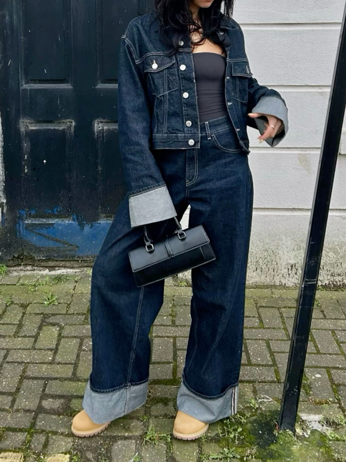 Clara – Ansamblu Denim cu Jachetă Trucker & Jeans Taliei Înalte