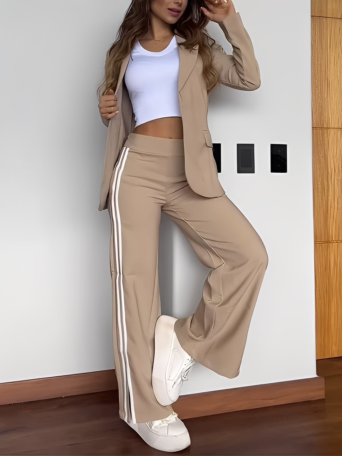 Kristina - Costum elegant pentru femei din două piese
