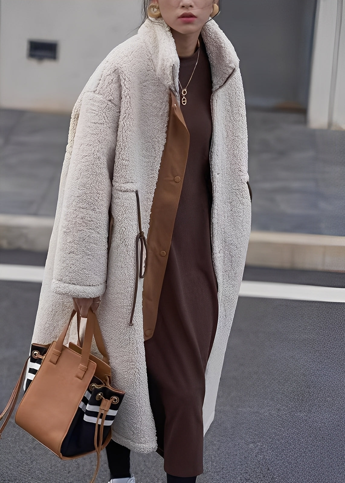 Noelene - Haină călduroasă și lejeră din lână pentru femei