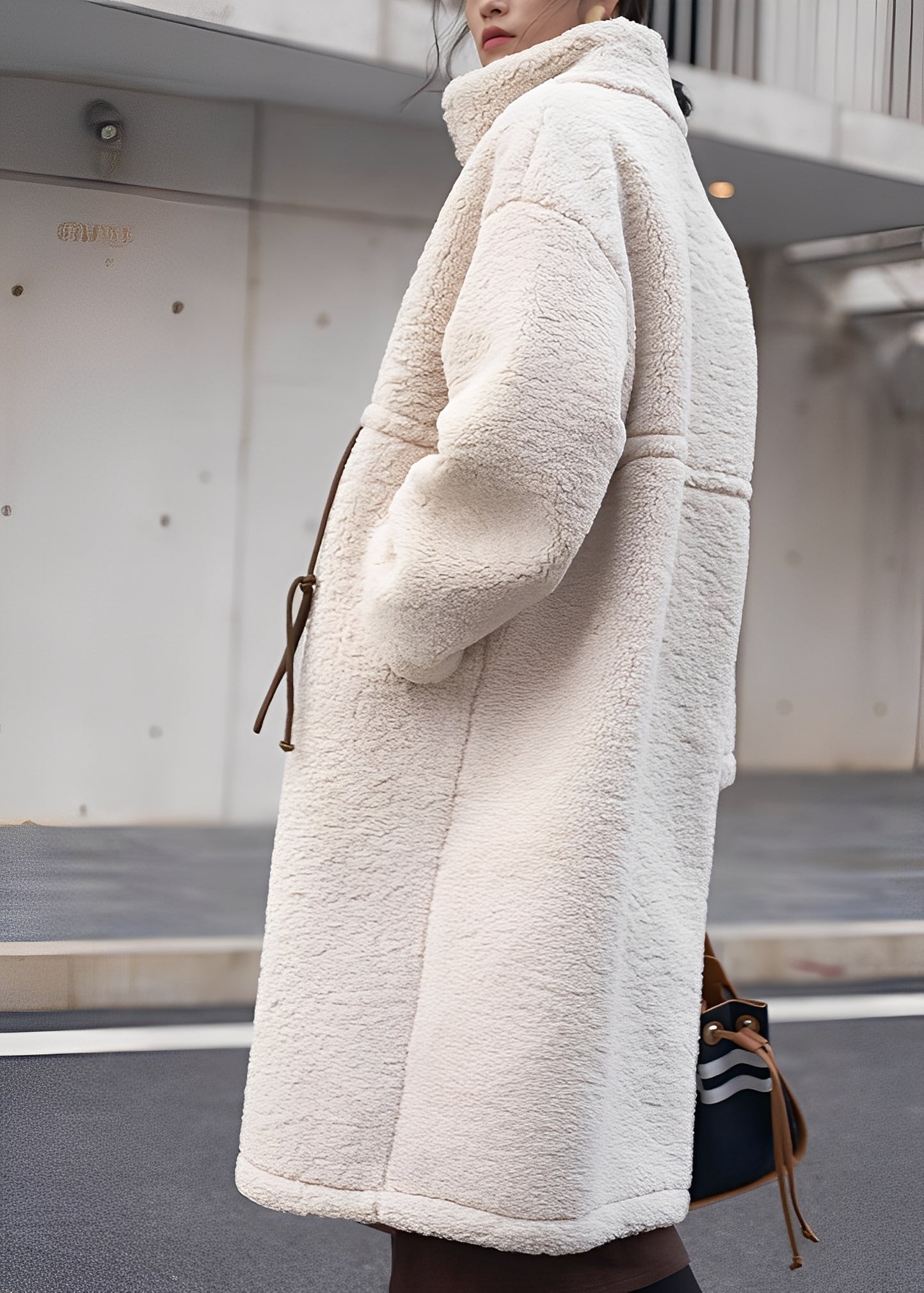 Noelene - Haină călduroasă și lejeră din lână pentru femei