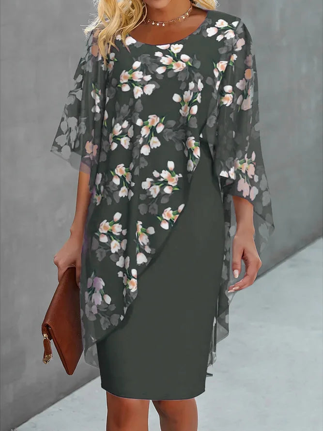 Lea – Rochie scurtă cu flori și capă