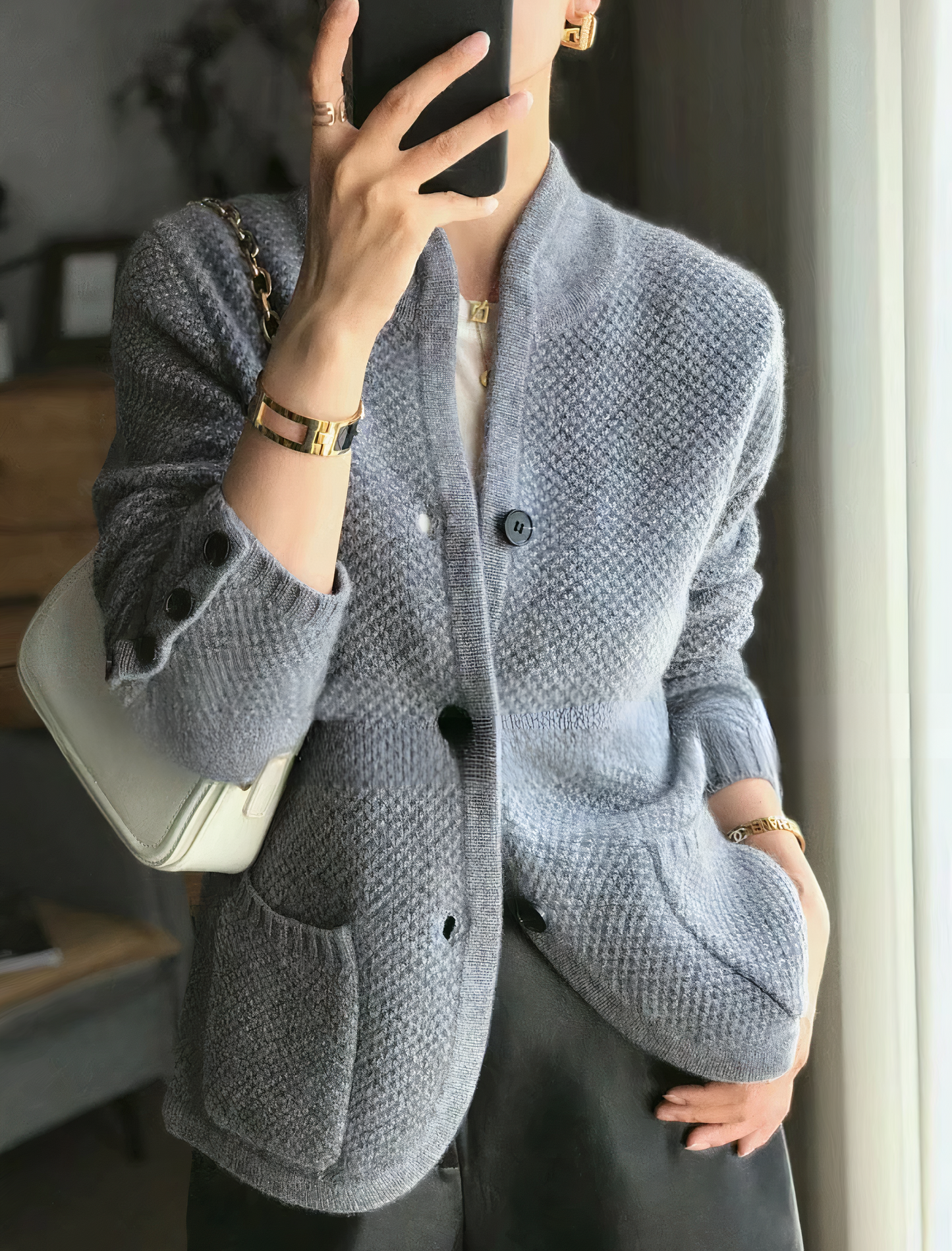 Carissa - cardigan elegant din cașmir cu nasturi pentru femei