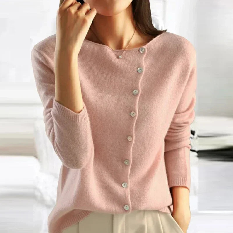 Zuri – Pulover Elegant cu Butoane