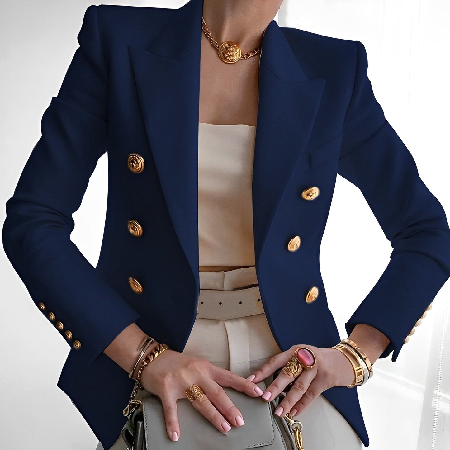 Bani Vechi – Elegant Model de Sacou pentru Femei