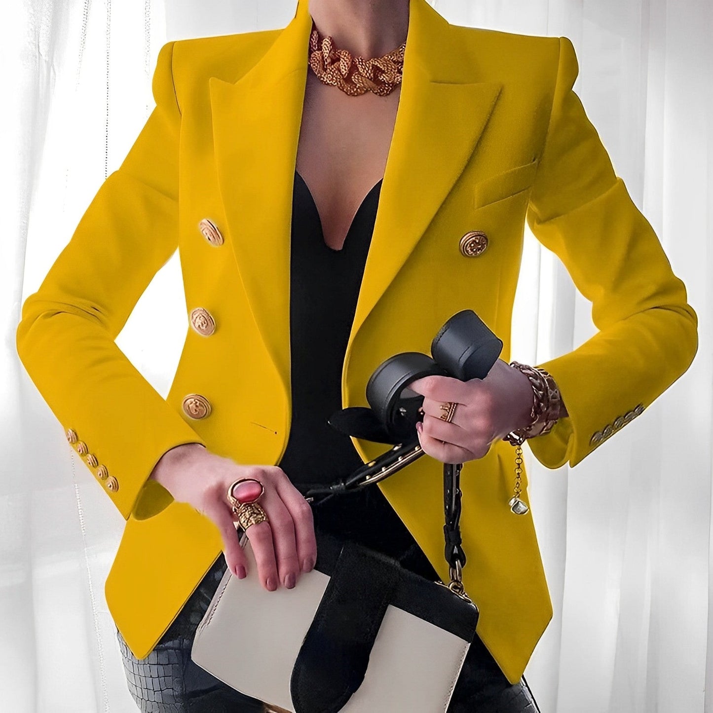 Bani Vechi – Elegant Model de Sacou pentru Femei
