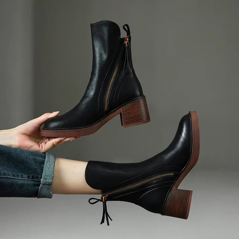 Ludovica – Bocanci în stil retro