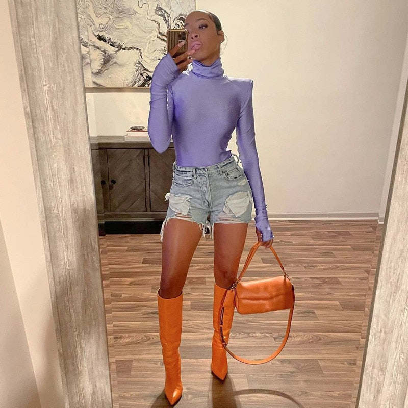 Ksenia – Body cu guler înalt și umeri căptușiți
