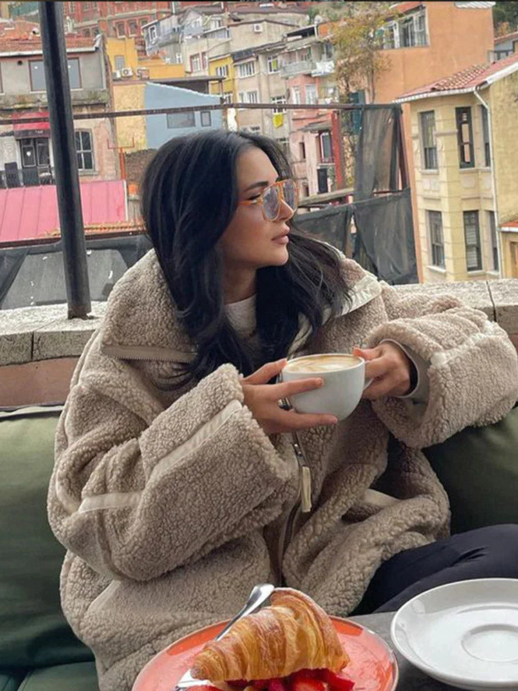 Daria – Manta Teddy Oversize