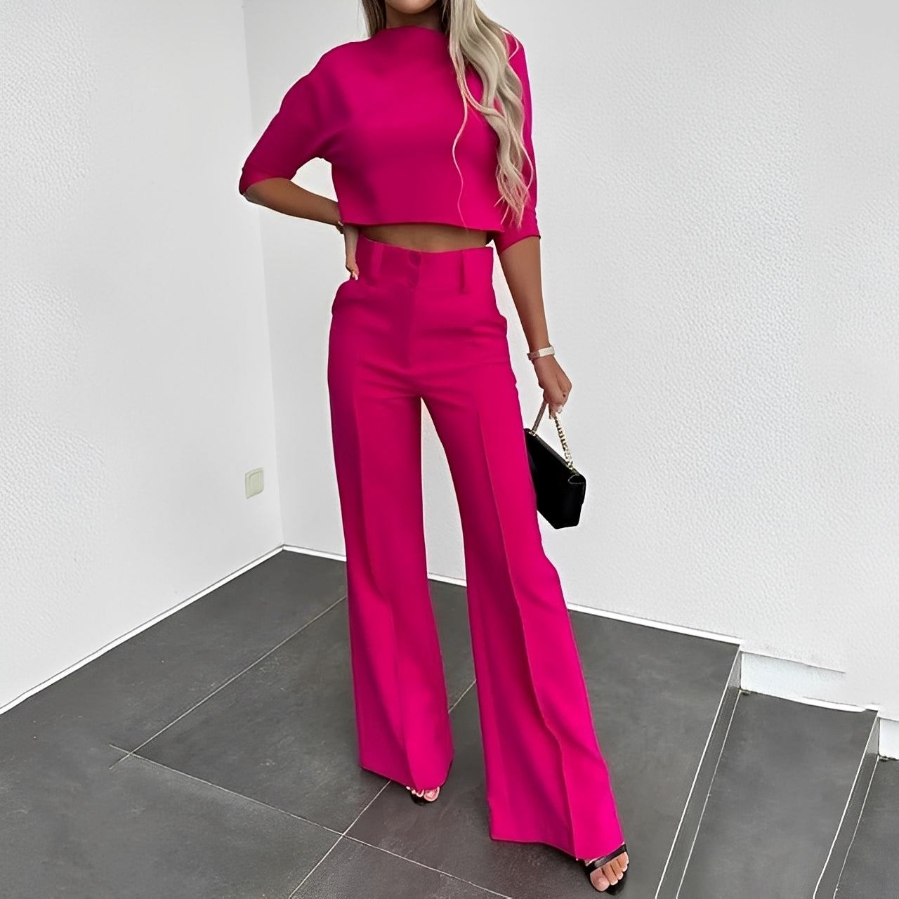 Merida – Set din top scurt și pantaloni