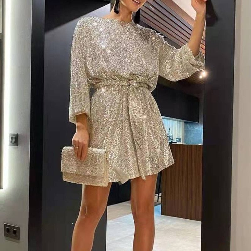 Kyno – Rochie Mini de Petrecere Fluidă