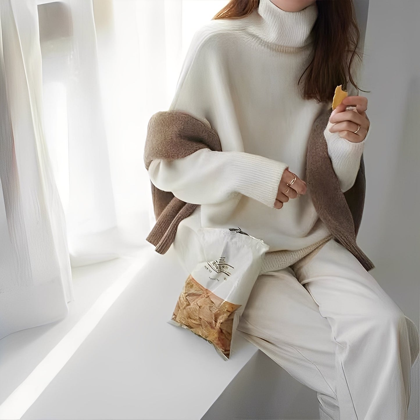 Clémentine - Pulover elegant pentru femei cu guler rulat