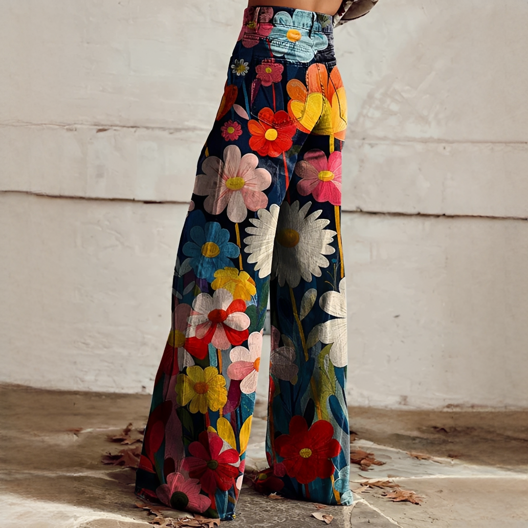 Charo - Pantaloni evazați cu model floral pentru femei