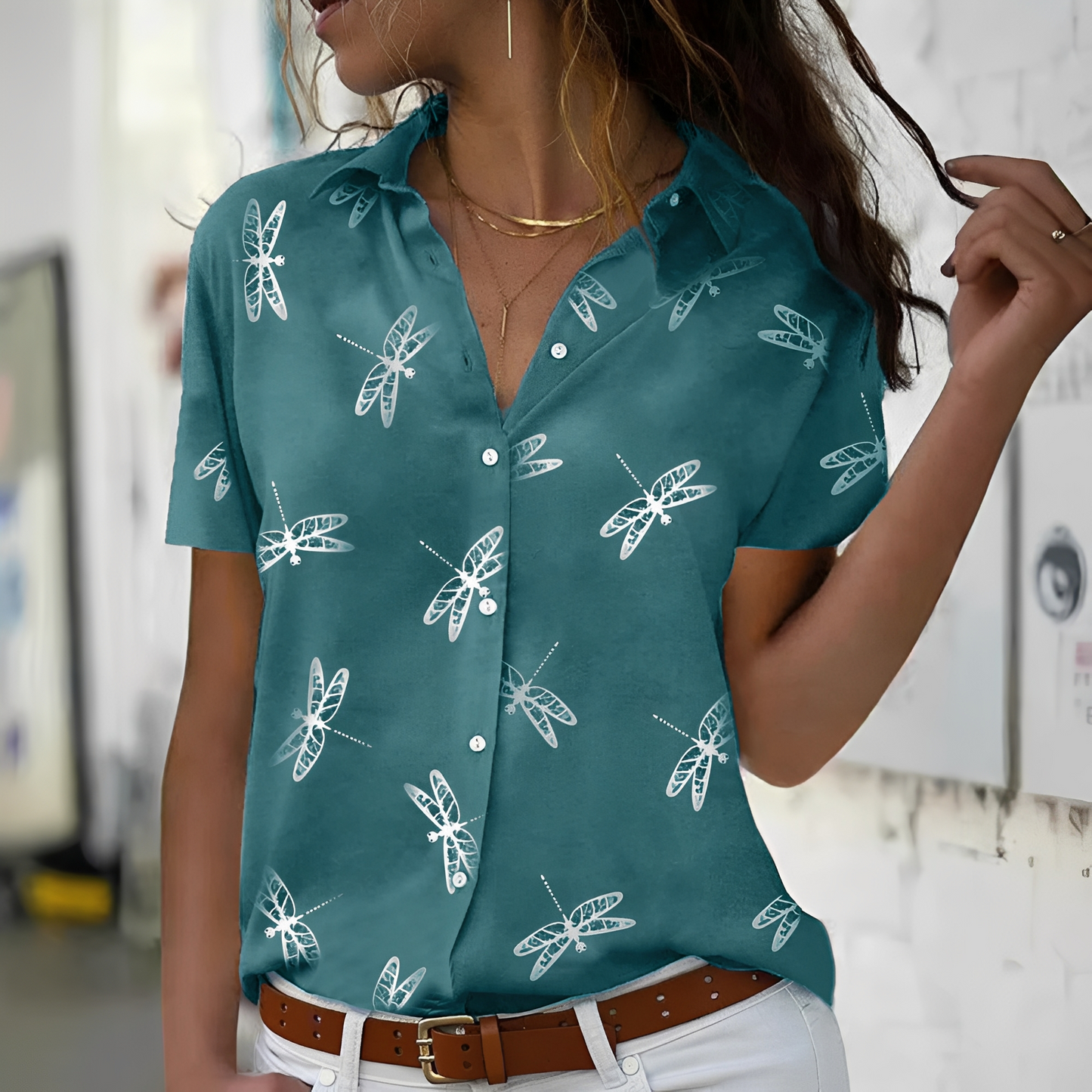 Joyce - Tricou stilat și internațional pentru femei