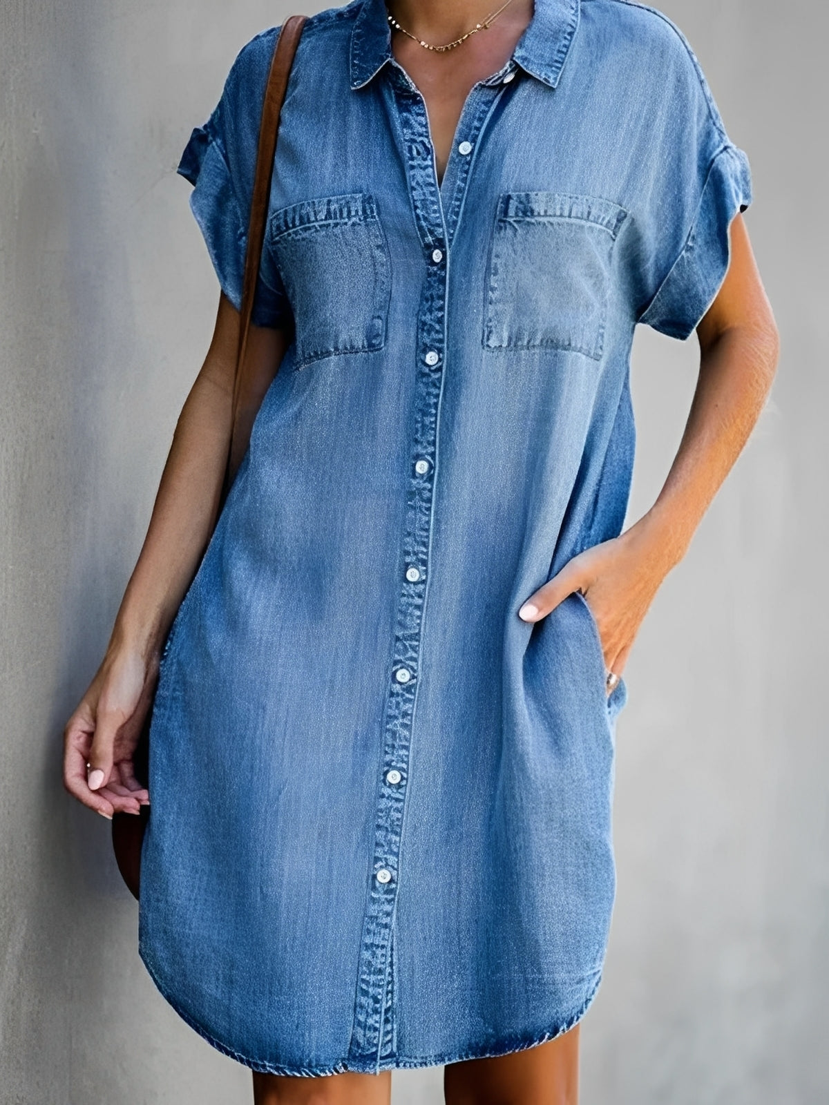 Mabel - Rochie elegantă din blugi cu nasturi pentru femei