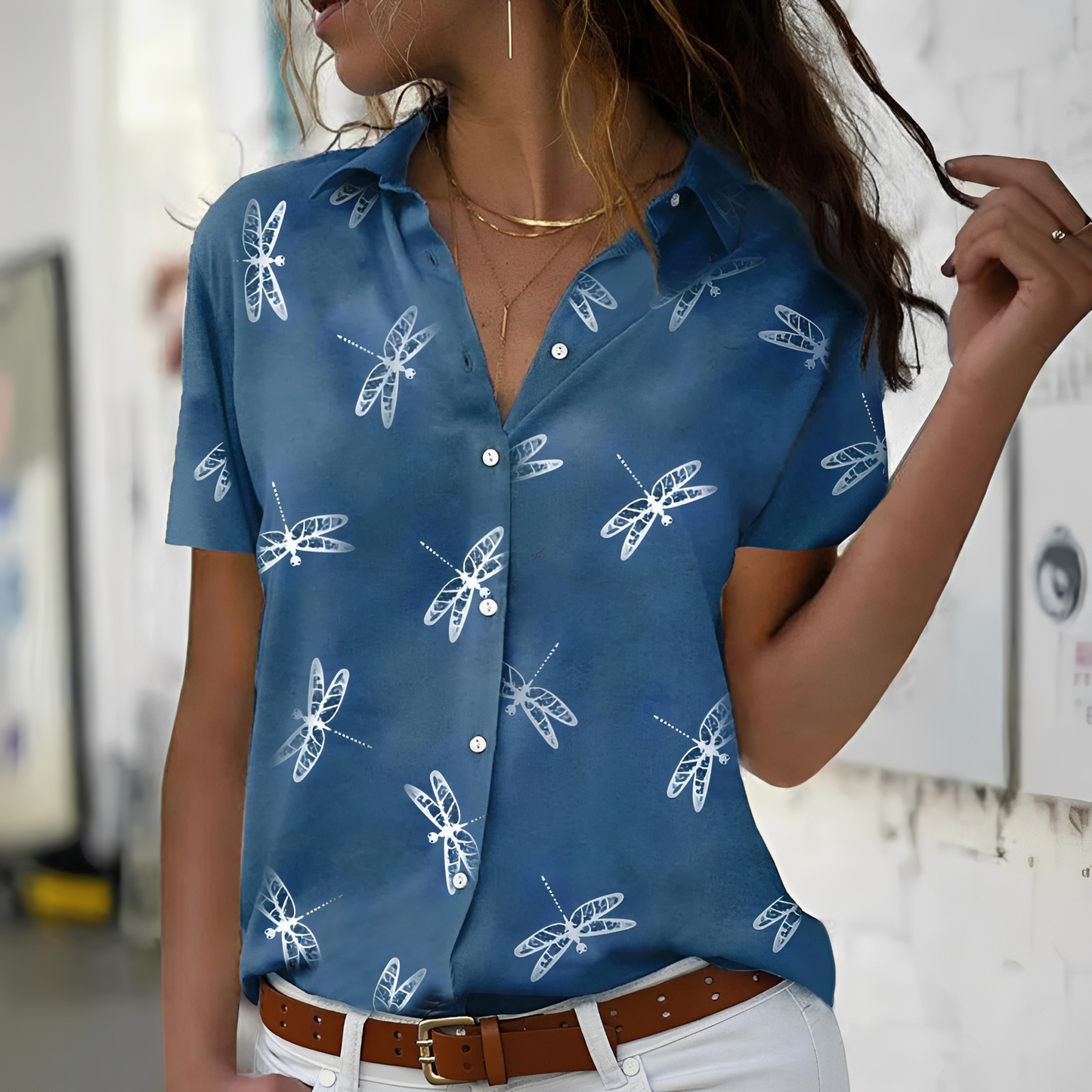 Joyce - Tricou stilat și internațional pentru femei