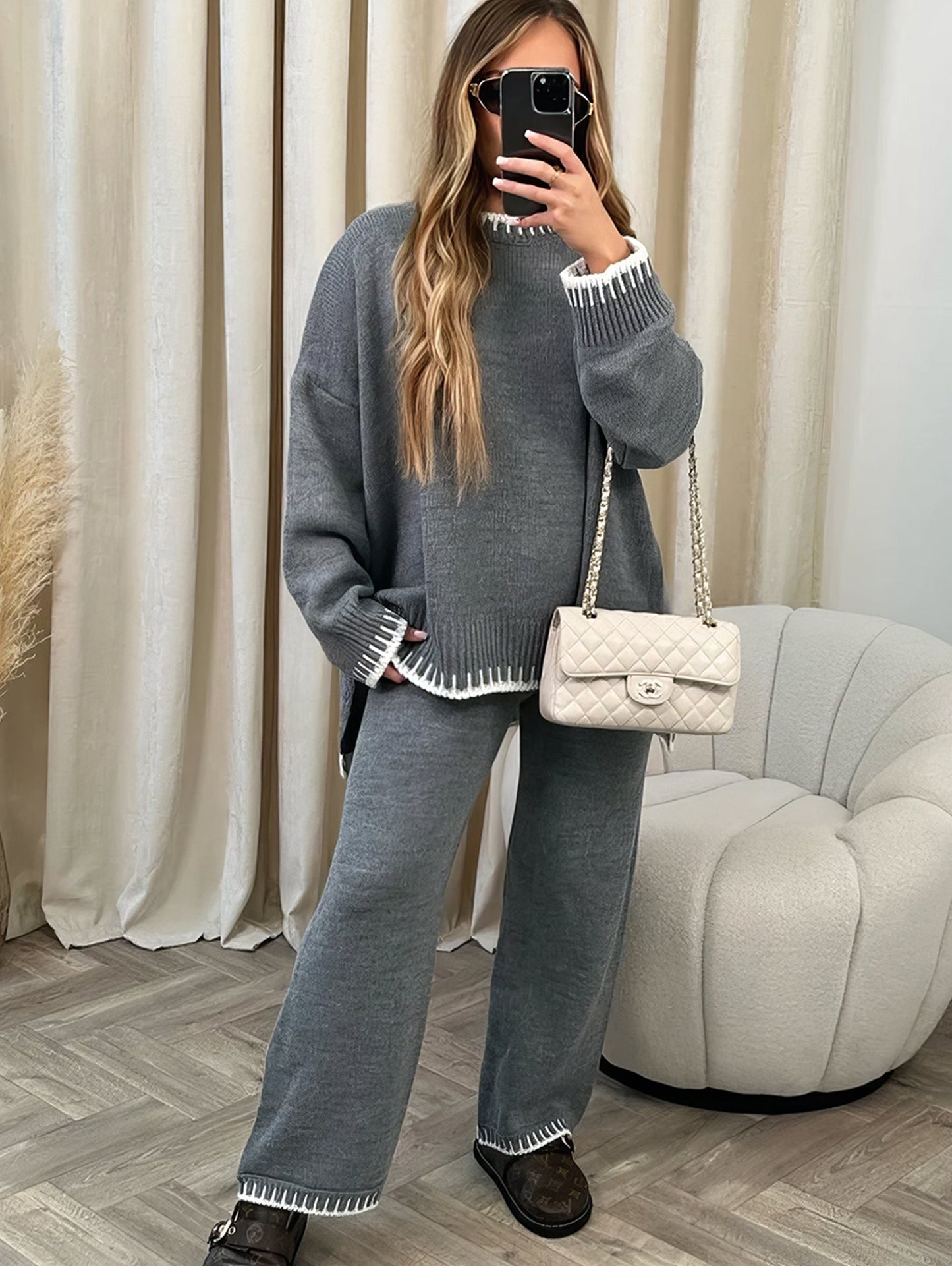 Juli – Confortabil Set Lounge