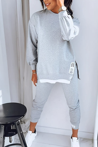 Kristine - Set de trening cu bluză și pantaloni pentru femei