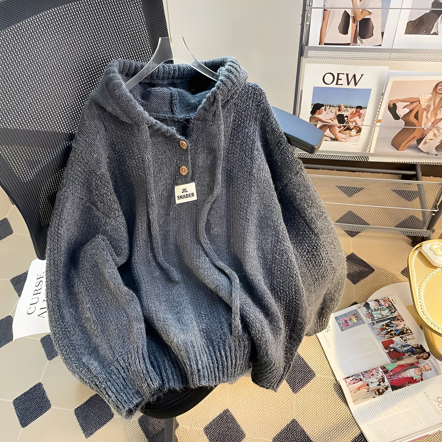 Haylee - Pulover lejer cu glugă și nasturi pentru femei