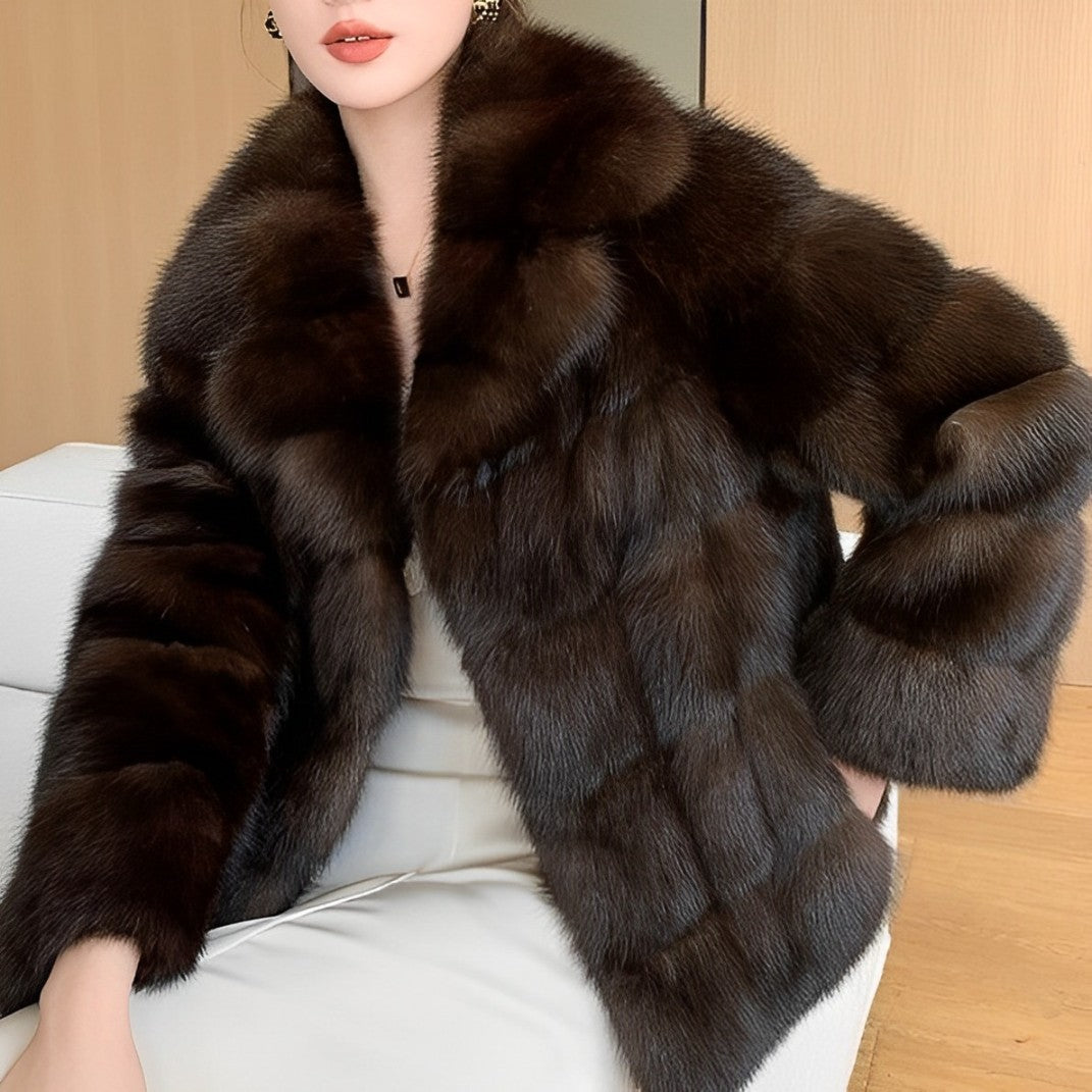 Deena – Haină de blană elegantă