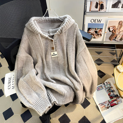 Haylee - Pulover lejer cu glugă și nasturi pentru femei