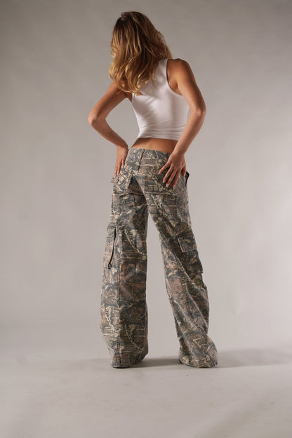 Odette – Pantaloni unisex cargo în camuflaj