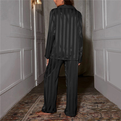 Stilat pijama de mătase pentru femei