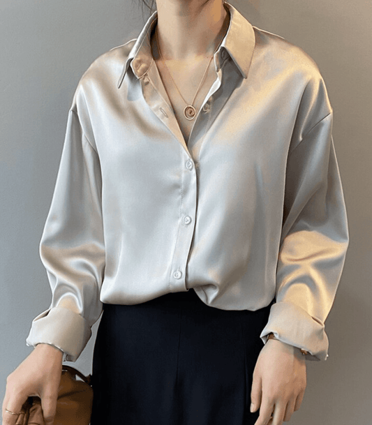 Magnolia – Bluza satinată cu nasturi